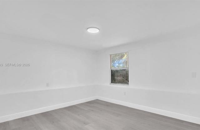 1365 Nw 55th Terrace Gallery 4