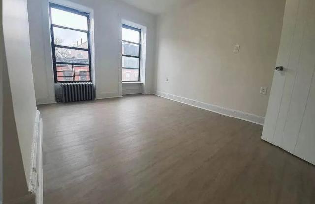 171 East 105th Street Gallery 3