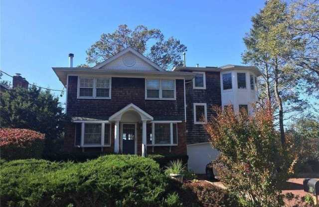 59 Sintsink Drive W Gallery 1