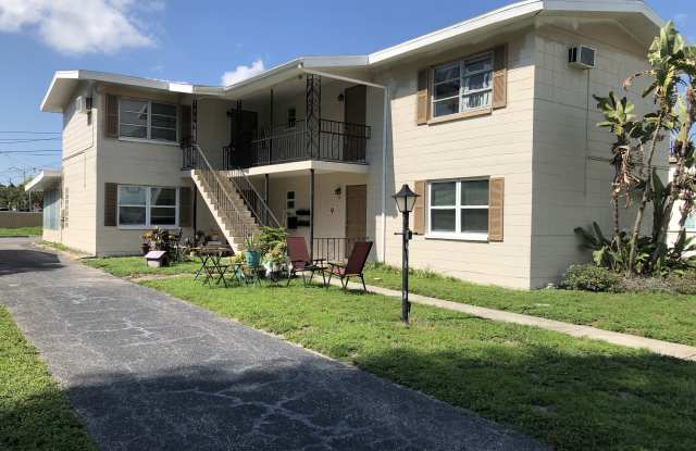 344 33rd Ave N Apt C photos photos
