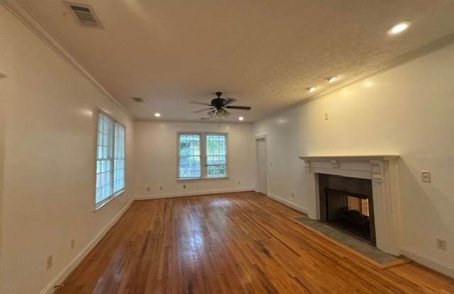 Midtown Charmer Gallery 3