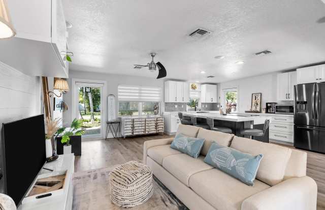 1605 Treemont Avenue photos photos