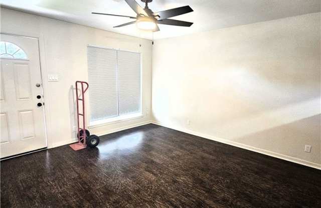 4816 Delwood Street Gallery 4