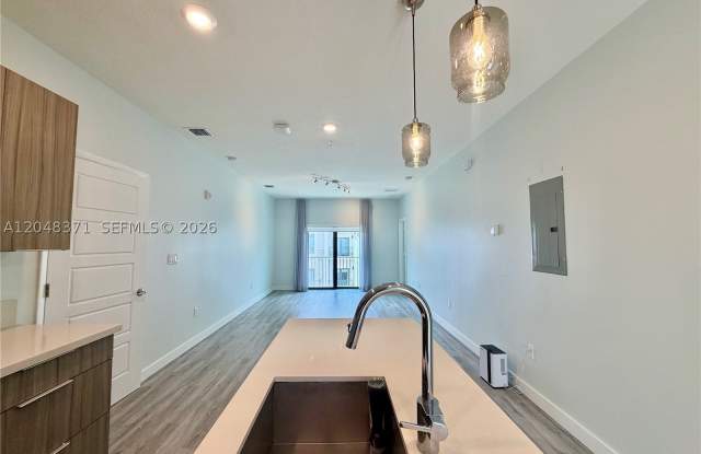 4740 NW 84th Ct Gallery 1