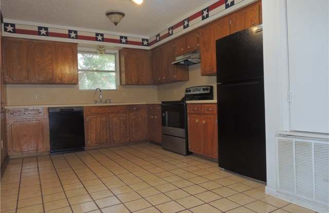 2187 Glenwood Drive Gallery 3