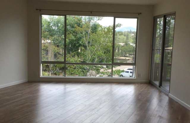 5714 Baltimore unit: 501 Gallery 2