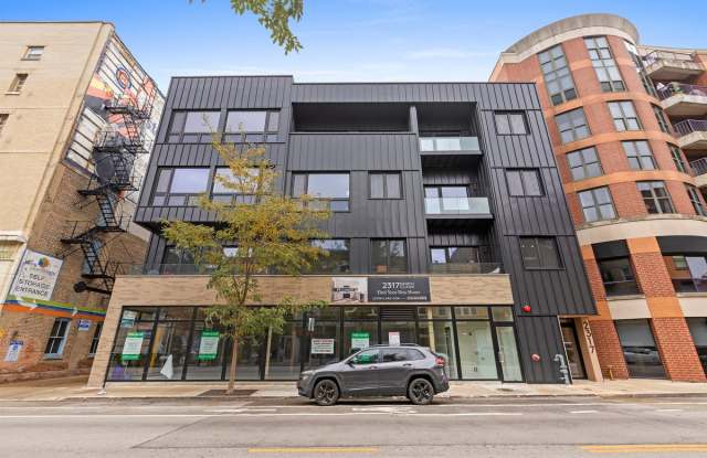 2317 North Clark Street photos photos