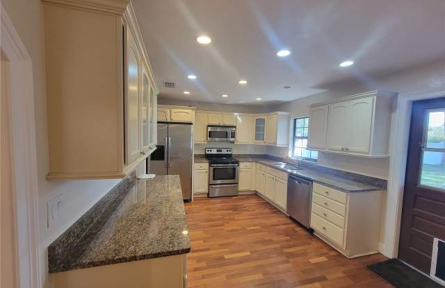 4380 SE 58TH Place Gallery 4