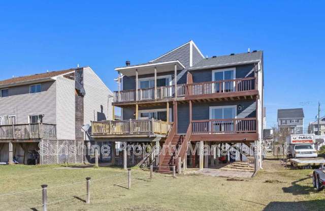 735 Ocean View Avenue W photos photos