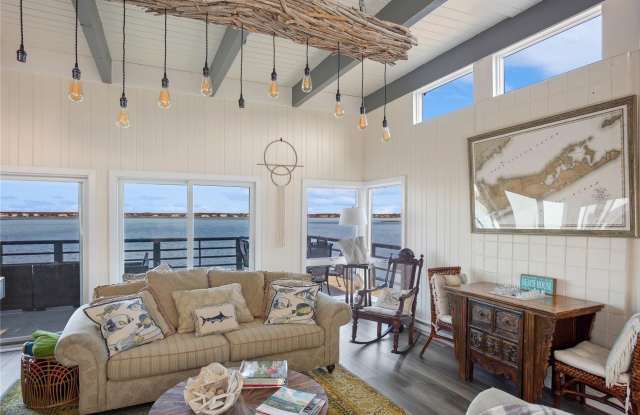400 Dune Road Gallery 2