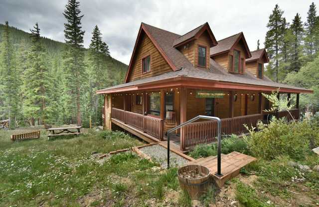 Winter Seasonal Rental- 4478 Montezuma Road Gallery 4