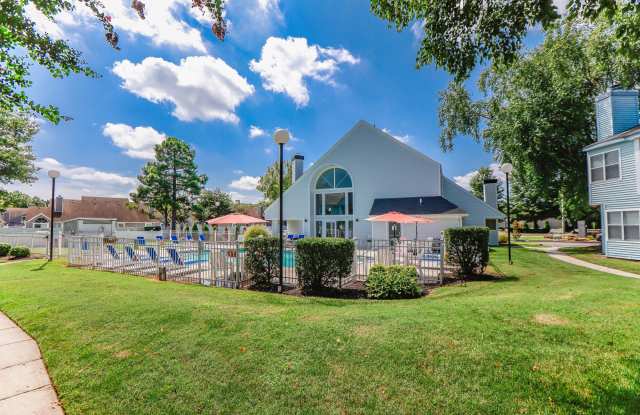 Royal Pointe photos photos