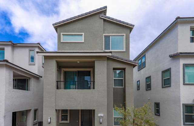 Beautiful New Built 3 Bedroom Home In Desirable Summerlin Community Gallery 1