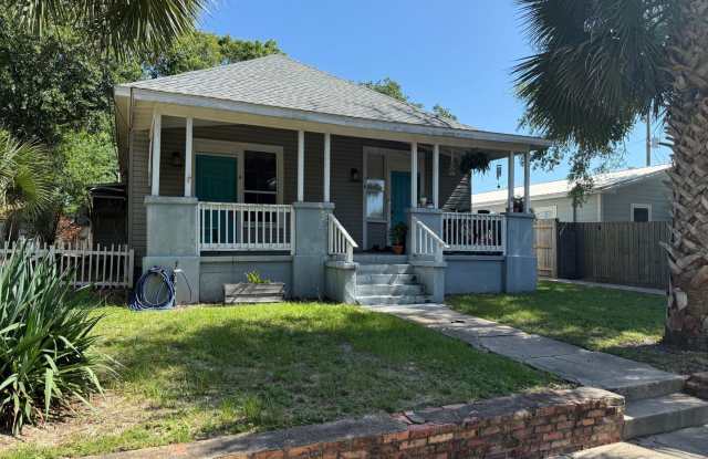 Downtown Pensacola - 2 bedroom, 1 bathroom photos photos
