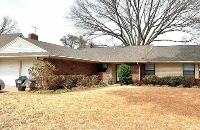 2701 Norwood Lane Gallery 2