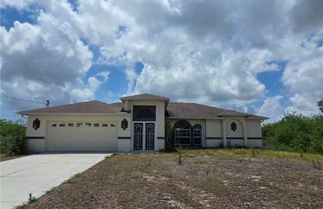 820 Rue Labeau Circle photos photos