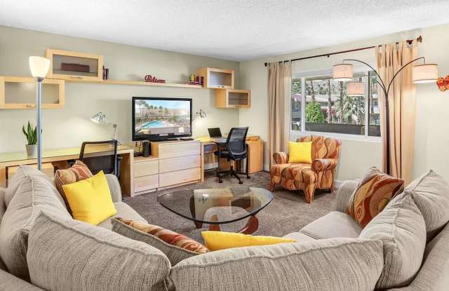 Sandstone Villas, Canyon Corridor,Seasonal Furnished Gallery 4