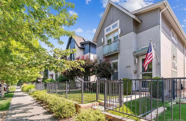 Beautiful Modern 4 Bedroom Denver Home photos photos