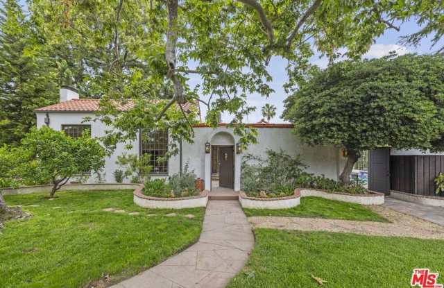 11123 Kling St photos photos