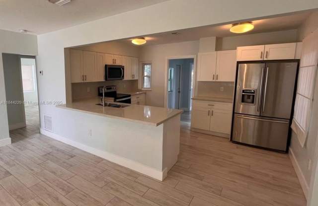 1860 NW 52 St photos photos