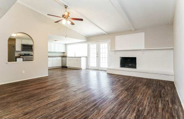 1316 Royal Oak Drive Gallery 4