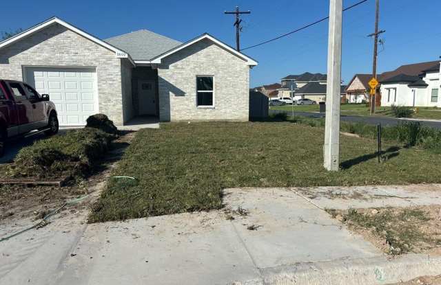2602 Haverford Blvd. - 2602 Haverford Boulevard, Harlingen, TX 78552