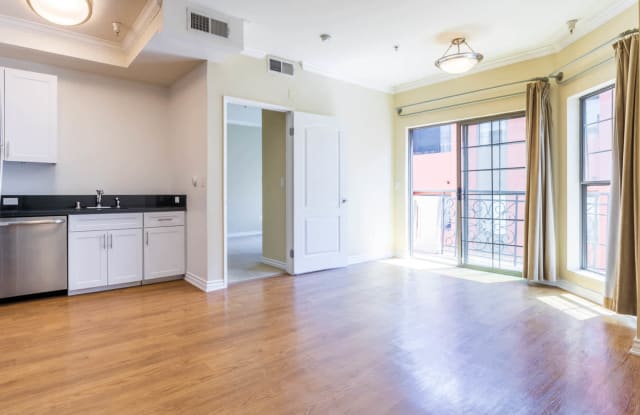 425 Broadway Apartments Gallery 4