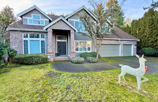 Luxurious 4BR Bellevue Oasis For Rent Gallery 1