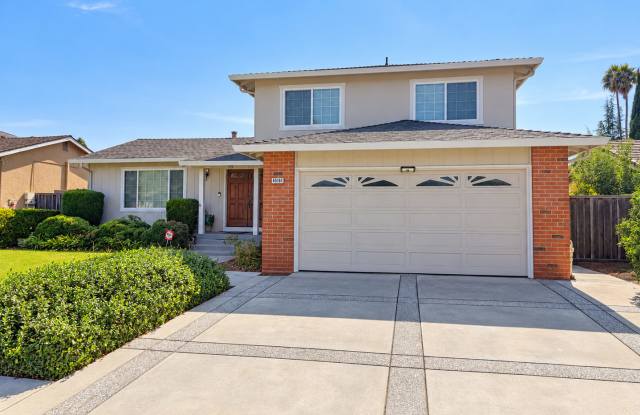Beautiful 4 bed and 3-bathroom Fremont Home for Rent – Prime Location Gallery 1