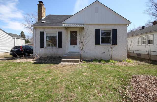8215 Blaisdell Ave S - 8215 Blaisdell Avenue South, Bloomington, MN 55420