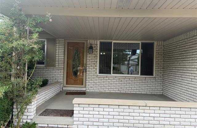 5043 Blair Drive Gallery 3