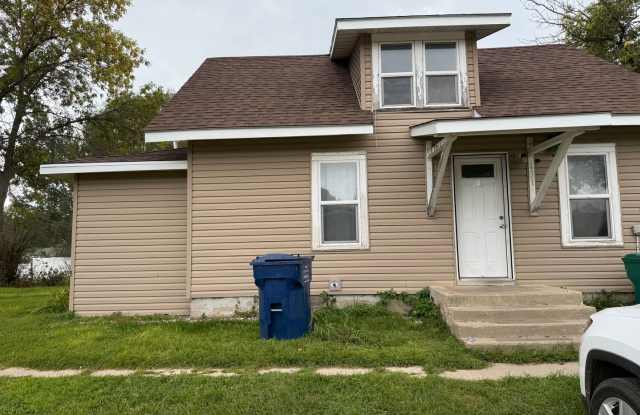 3 Bed 1 Bath + Bonus Room and Yard photos photos
