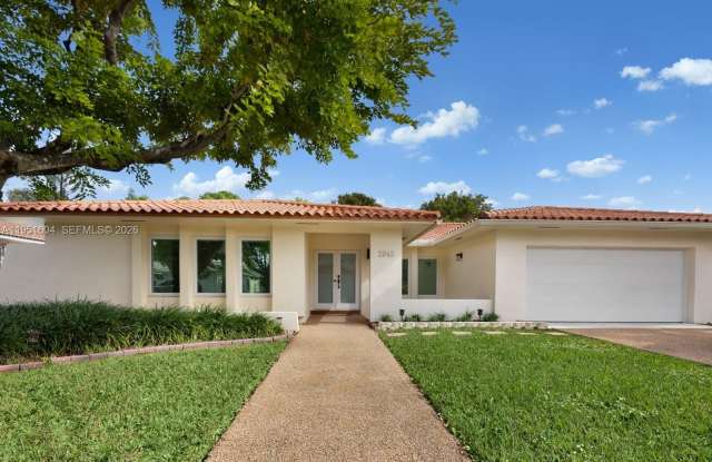 2045 SW 125th Ct photos photos