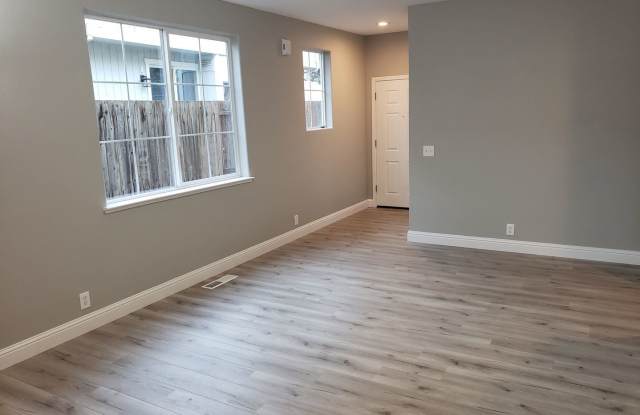 5241 Poe Court Gallery 2
