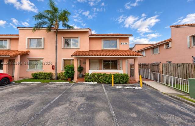 8039 Lake Dr Gallery 2