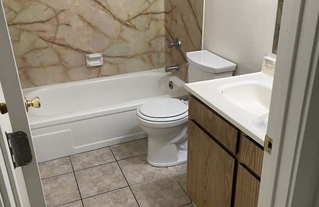 12150 Southwest Spur Court Gallery 4