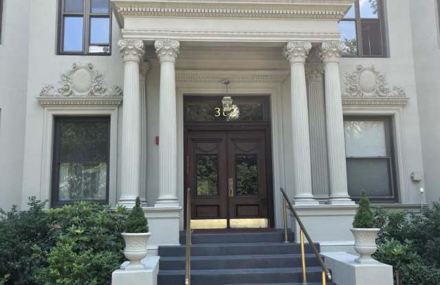 382 Commonwealth Ave. photos photos