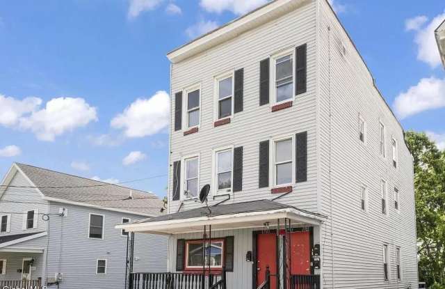 1701 Carrie Street unit: 3 photos photos