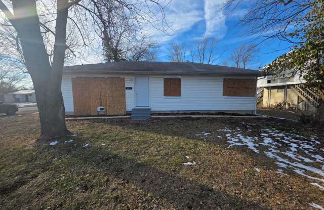 LIMITED TIME**NO APPLICATION FEE**1/2 OFF DEPOSIT** photos photos