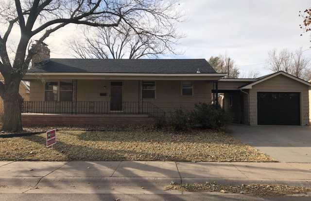 2 Bedroom 2 Bath House with detached Garage - 2201 Van Buren Street, Great Bend, KS 67530