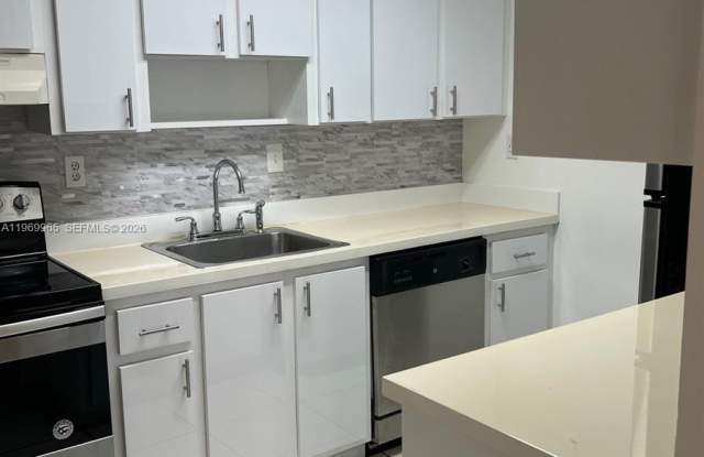 20680 NE 4th Ct photos photos