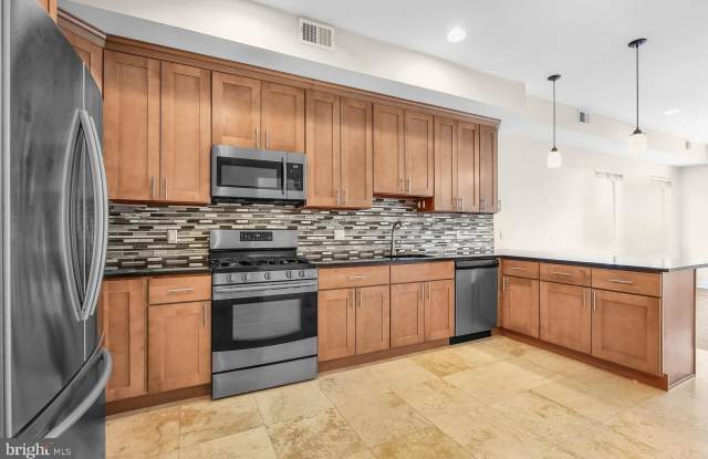 2050 FRANKFORD AVENUE photos photos