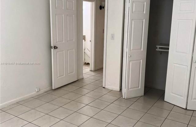 1750 NW 55th Ave photos photos