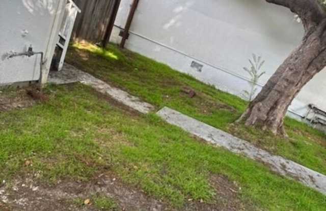 1543 11th St unit: D photos photos 1543 11th St unit: D photos photos