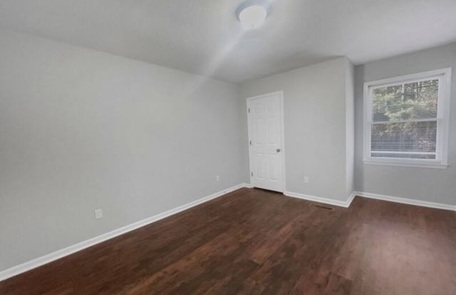 3414 Kensington Ct Gallery 4