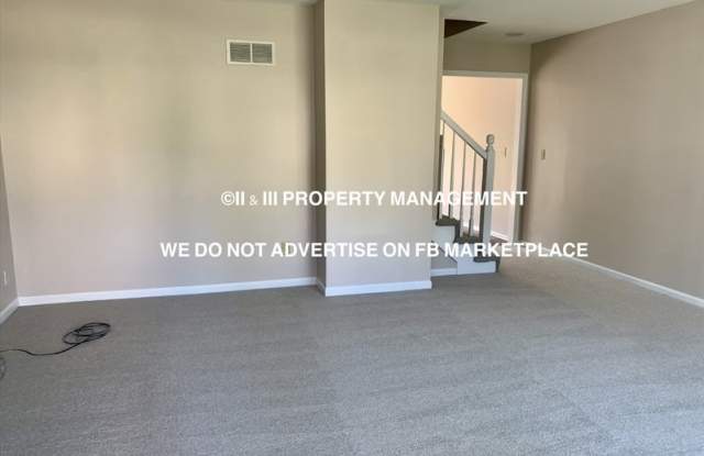 6011 North Harden Court Gallery 4