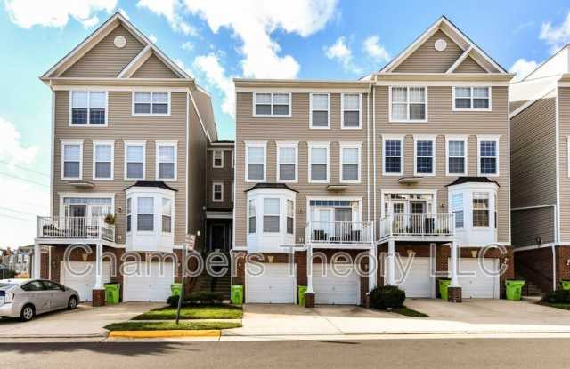 13605 Venturi Ln - 13605 Venturi Lane, McNair, VA 20171