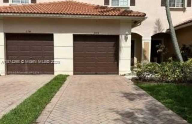 5753 isles circle photos photos