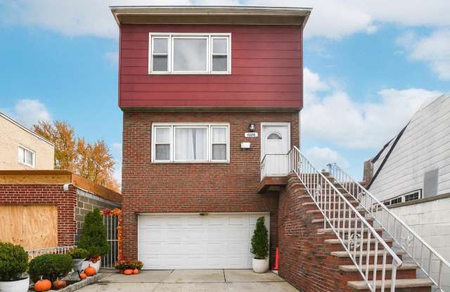 4608 GRAND AVE photos photos