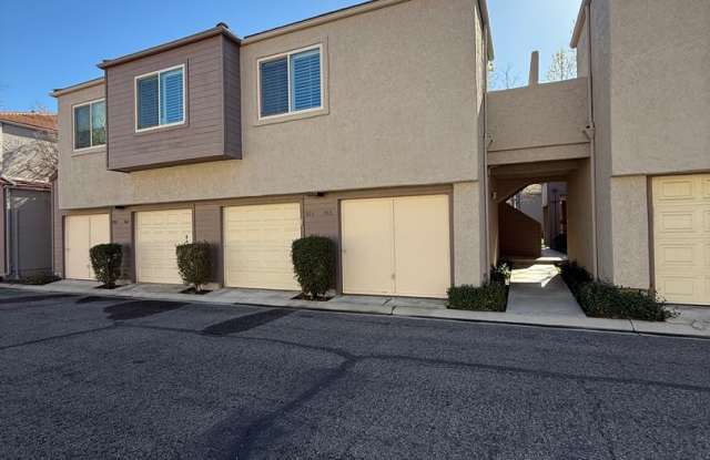 2 bedroom, 1 bath townhome in great location photos photos